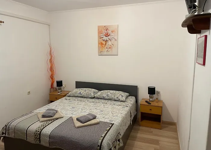 アパルトマニ ルイザ