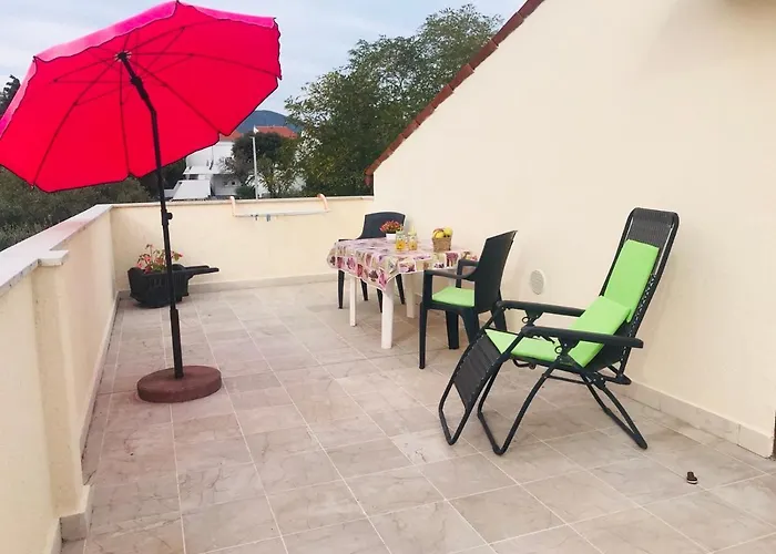 アパルトマニ ルイザ